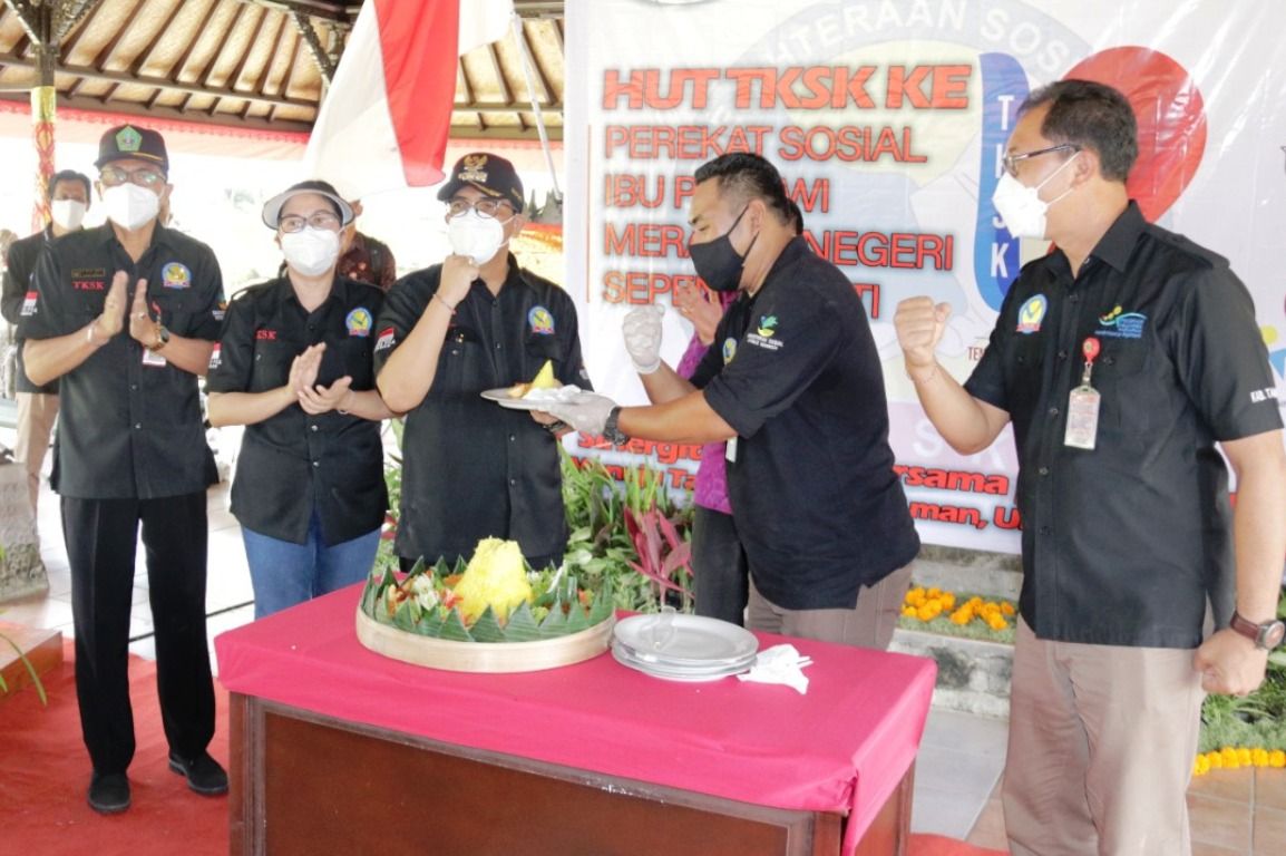 podiumnews.com-Bupati Tabanan Harap TKSK Aktif Kawal Pembangunan Kesejahteraan Sosial